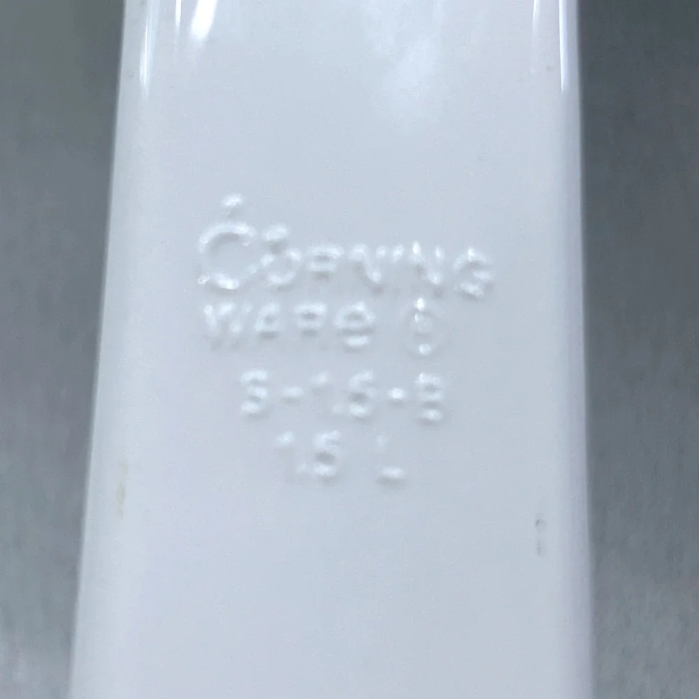 Vintage Corning Ware Shadow Iris Saucepan 1.5L Lid White Floral Cookware
